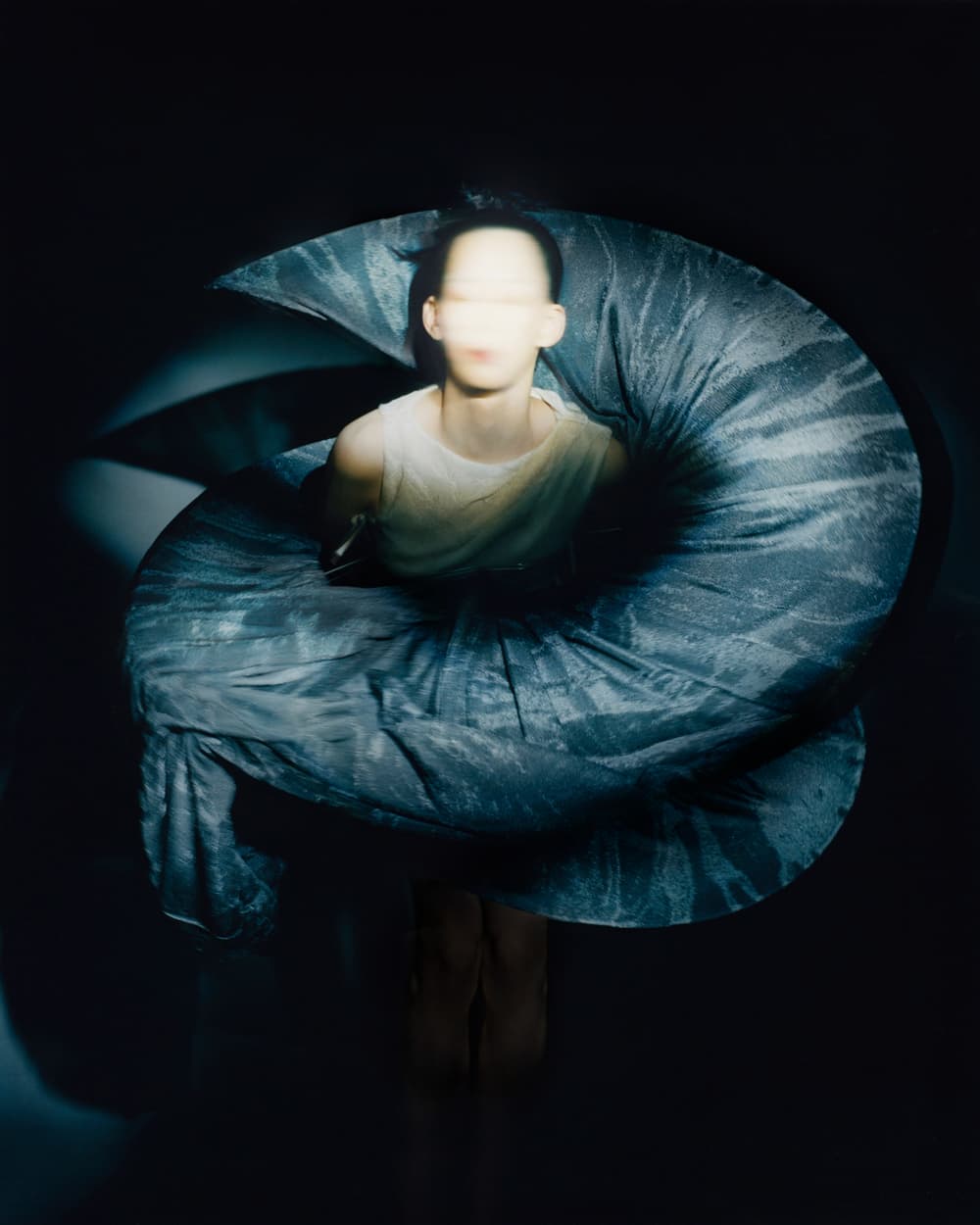 https://www.yanghan-photo.com/uploads/20250615/2d31f891344f33a0a41f1b204b7ec377.jpg